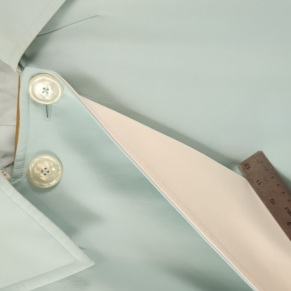 Elegant Swing Cape Coat – Minimalist Silhouette with Retro Glam Vibes - Picture 9 of 12